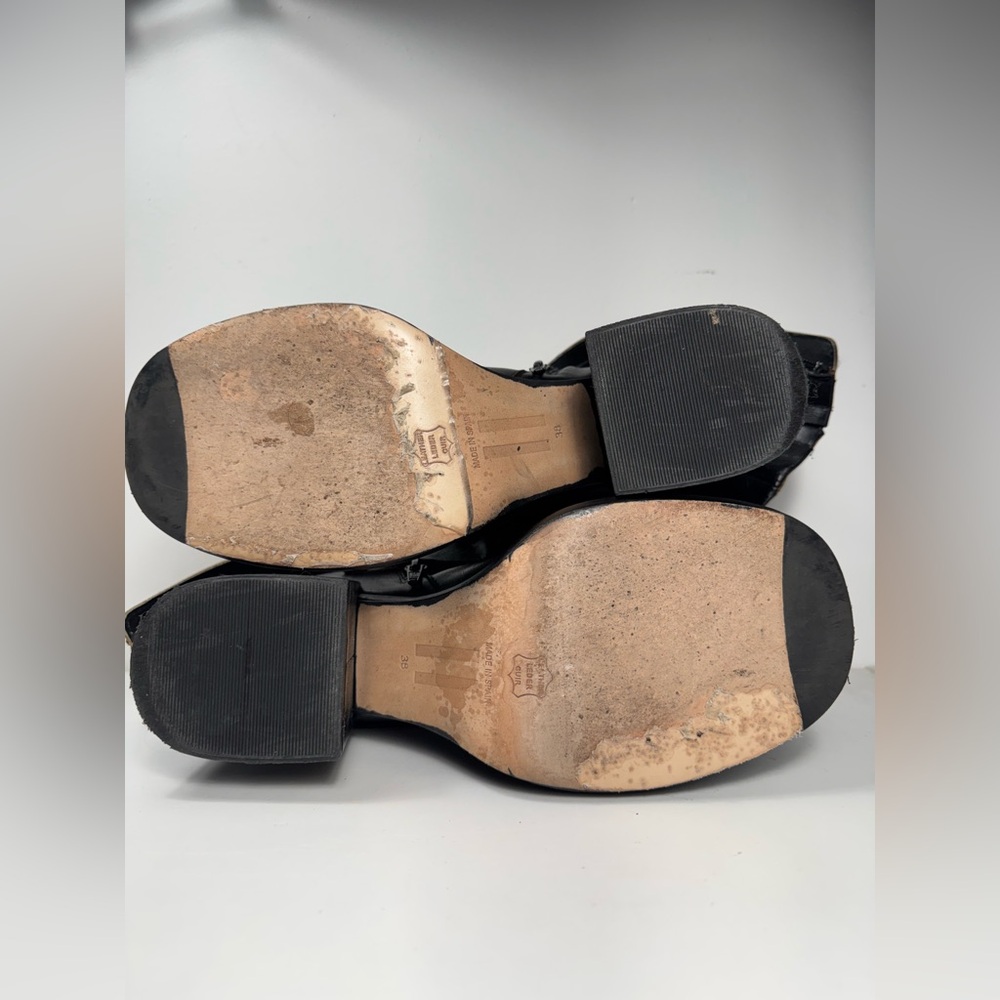 MIISTA Black-Heeled Boots - Picture 11 of 12